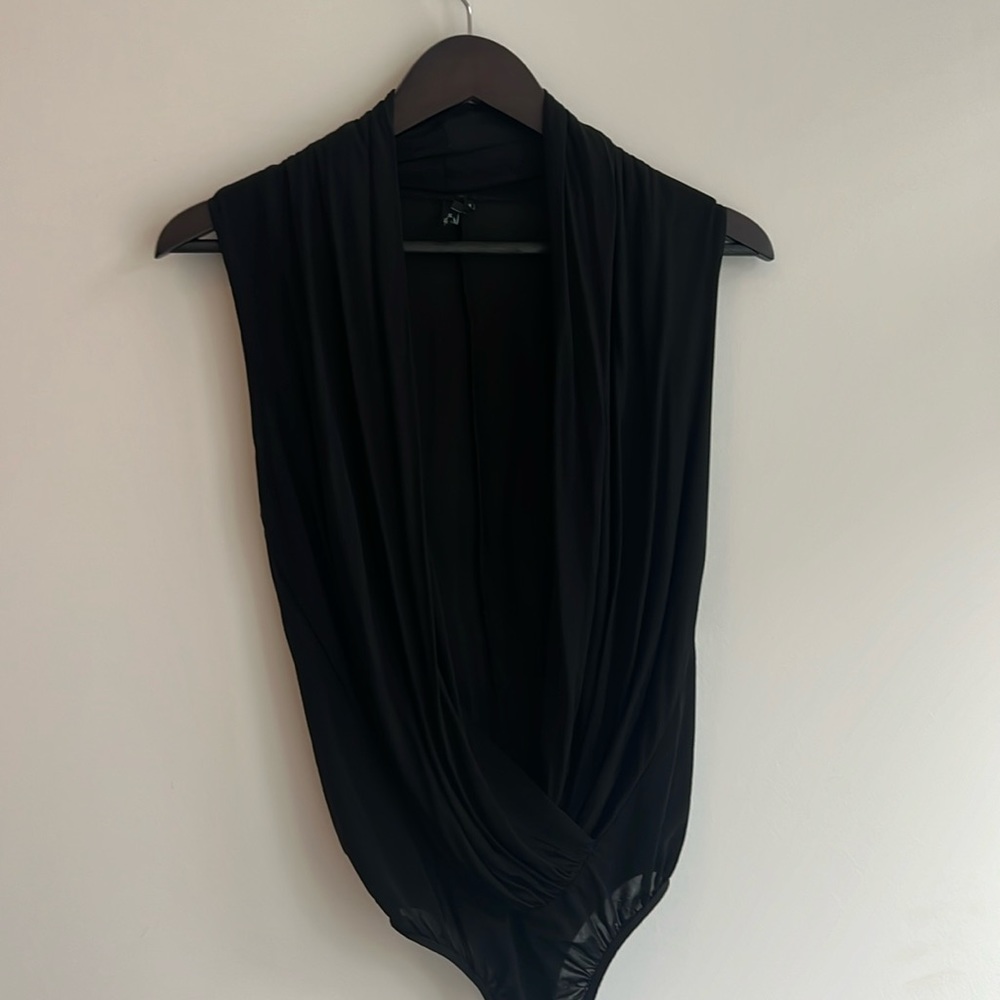 Classic black Marciano plunge bodysuit in size S